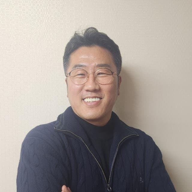 Kwangsung Kang